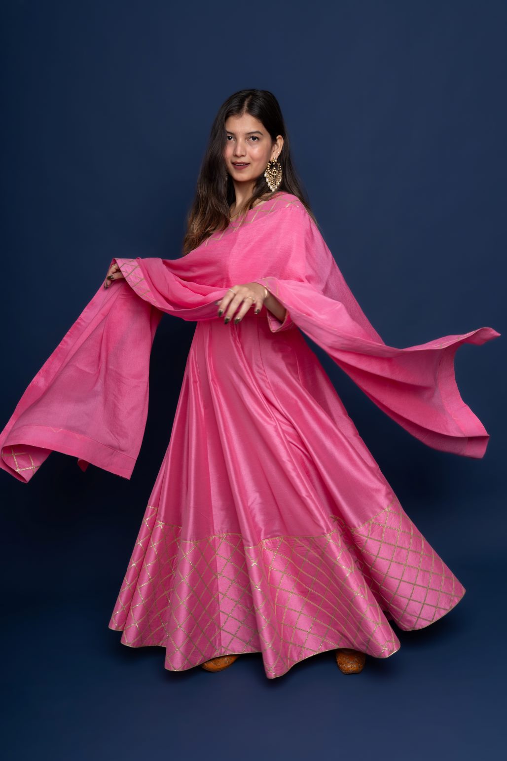 Gulabi Jaal : Gulabi pink Anarkali Suit Set